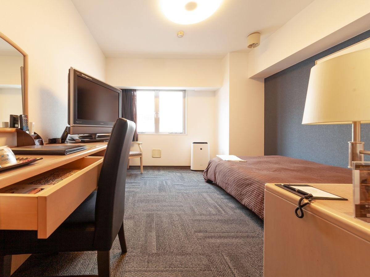 Hotel Livemax Budget Shinbashi Токіо Екстер'єр фото
