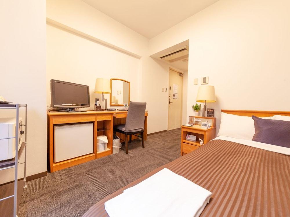 Hotel Livemax Budget Shinbashi Токіо Екстер'єр фото