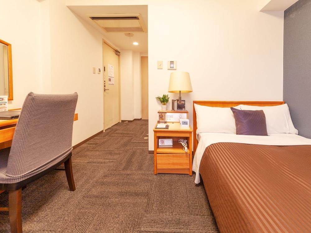 Hotel Livemax Budget Shinbashi Токіо Екстер'єр фото