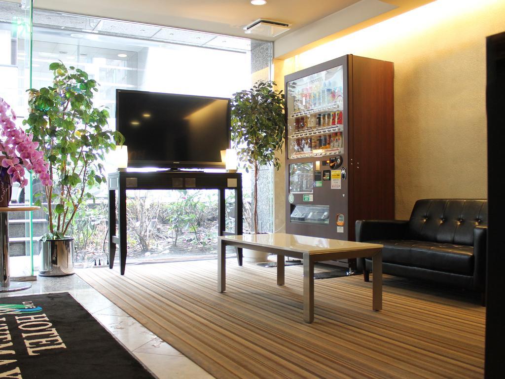 Hotel Livemax Budget Shinbashi Токіо Екстер'єр фото