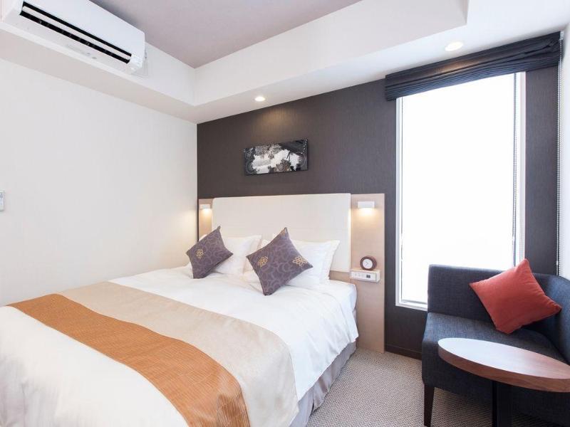 Hotel Livemax Budget Shinbashi Токіо Екстер'єр фото
